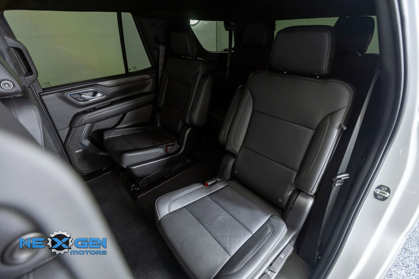 Used 2022 Chevrolet Tahoe Z71 w/ Luxury Package image 31