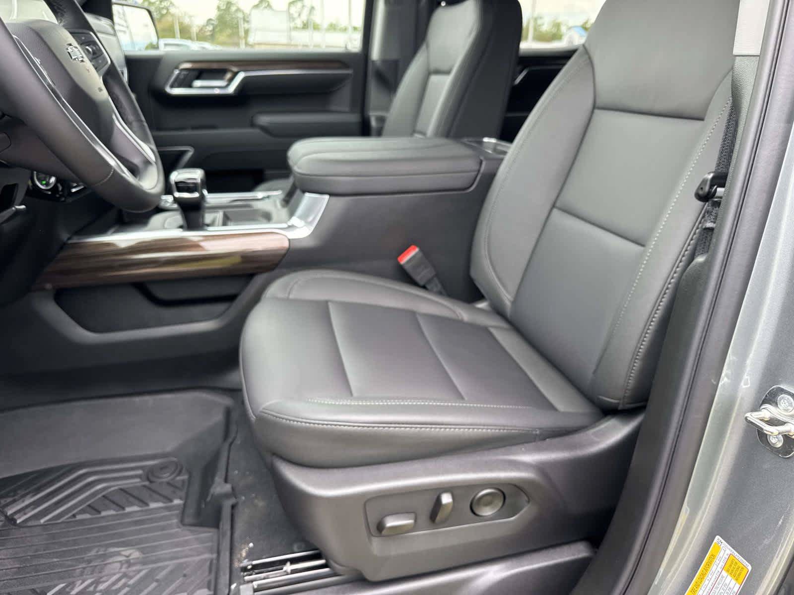 New 2026 Chevrolet Silverado 1500 RST AWD/4WD image 11