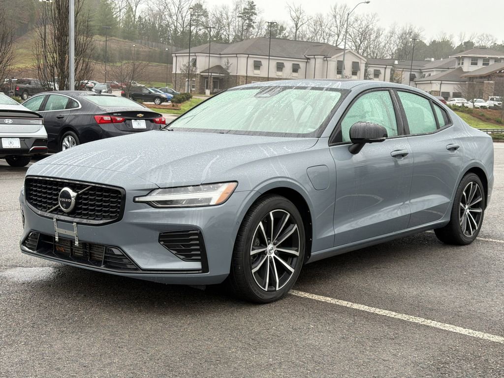 Used 2023 Volvo S60 T8 Plus image 7