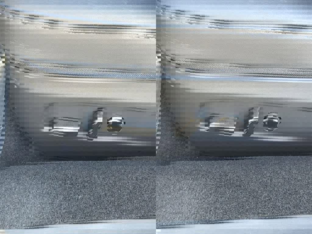 Used 2024 Tesla Model 3 Standard Range image 26