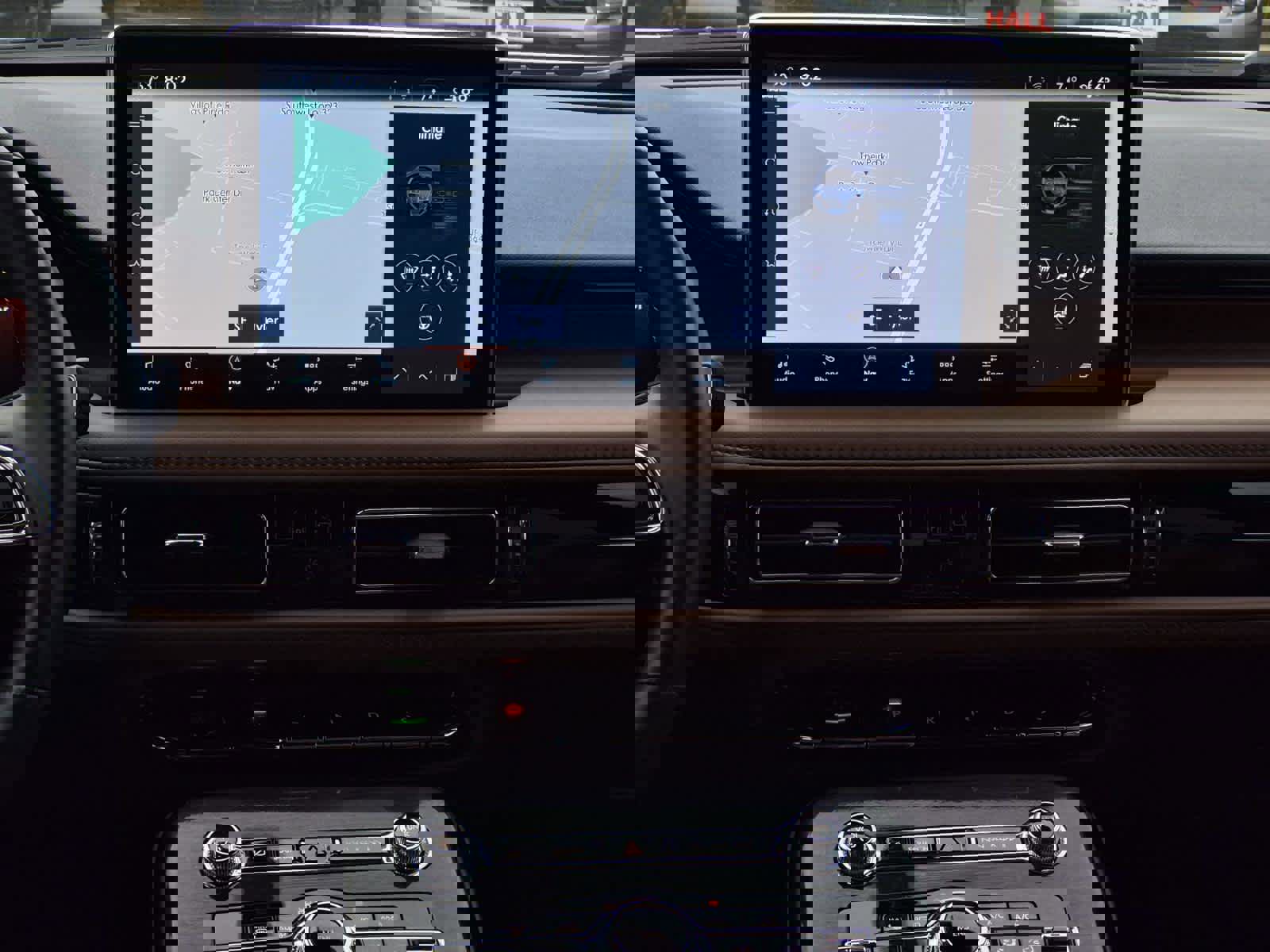 Used 2023 Lincoln Nautilus Reserve w/ Equipment Group 201A image 18