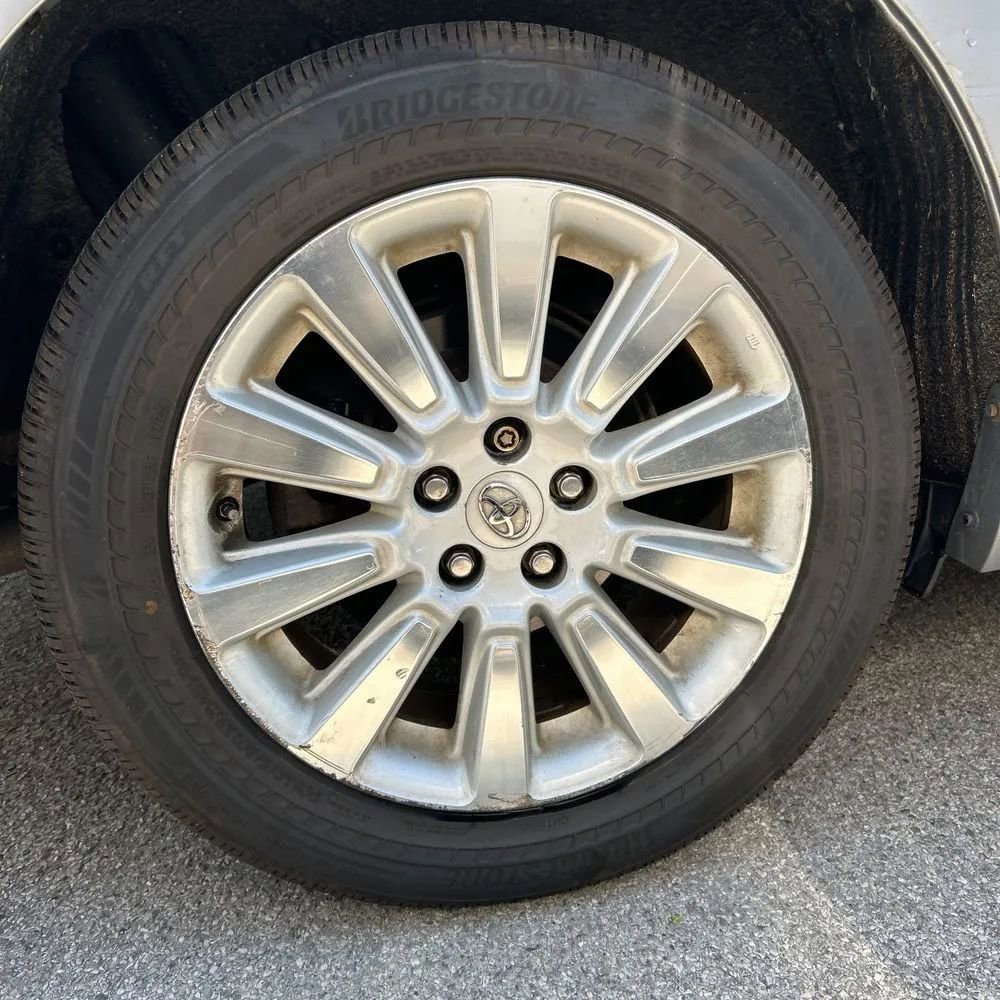 Used 2013 Toyota Sienna XLE w/ Entertainment Pkg AWD/4WD image 17