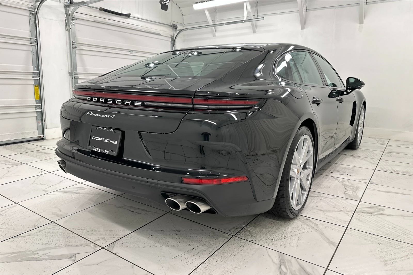 Certified 2025 Porsche Panamera 4 AWD/4WD image 10