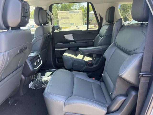 New 2027 Ford Expedition Max Active RWD image 9