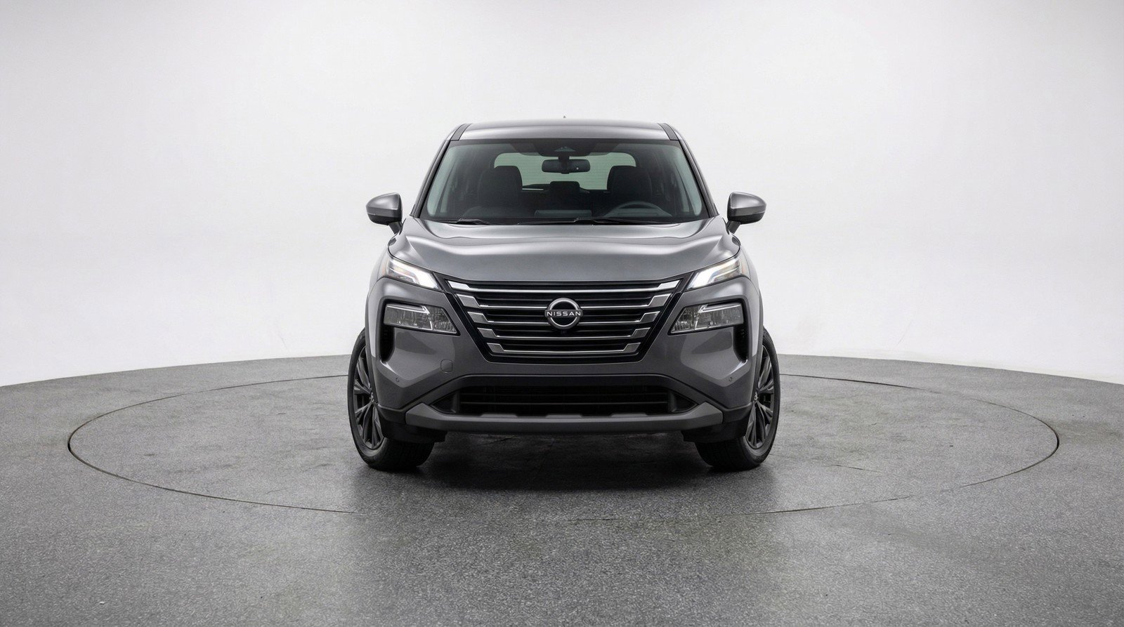 Used 2025 Nissan Rogue SV image 2