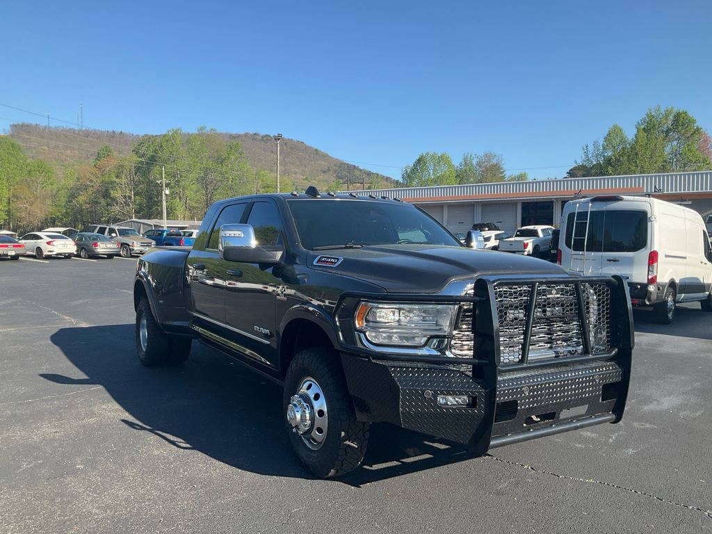 Used 2024 RAM 3500 Limited image 3
