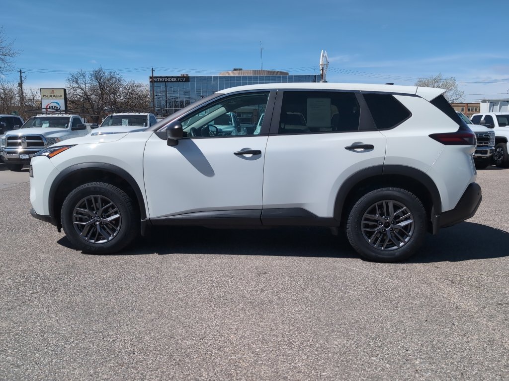 Used 2023 Nissan Rogue S AWD/4WD image 1