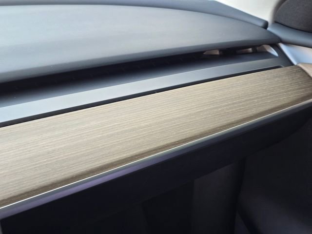 Used 2022 Tesla Model Y Performance image 20