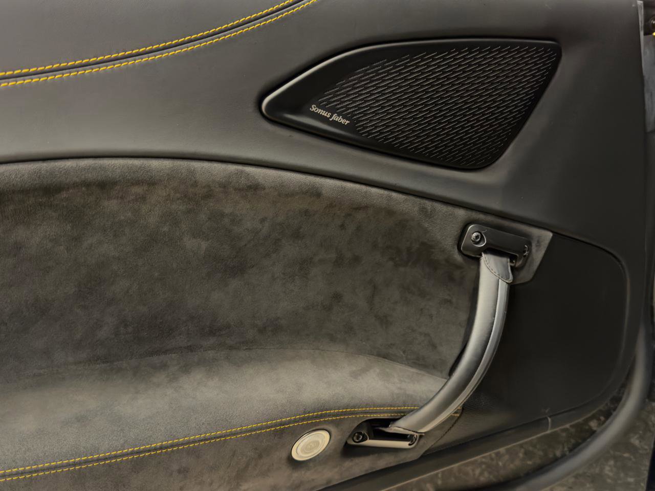 Used 2022 Maserati MC20 Coupe image 17