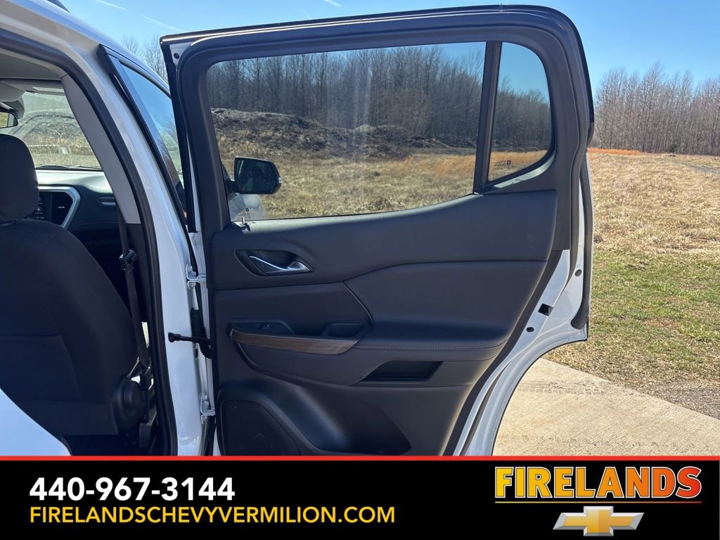 Certified 2023 GMC Acadia SLE w/ Driver Convenience Package image 34