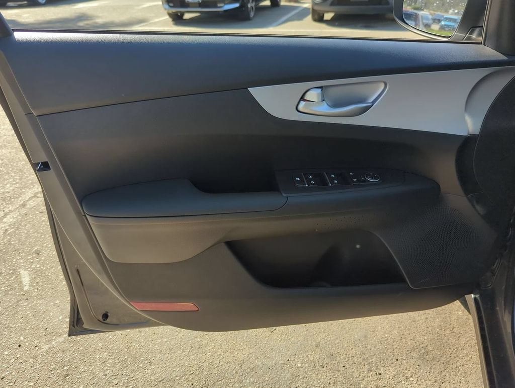 Certified 2024 Kia Forte LXS w/ LXS Technology Package FWD image 19