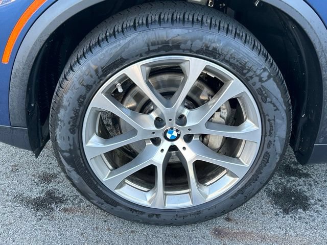 Used 2021 BMW X5 xDrive40i w/ Premium Package 2 AWD/4WD image 23