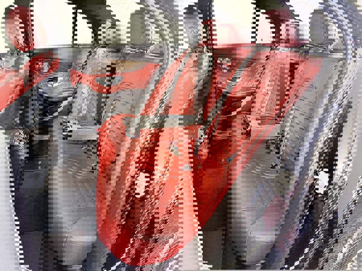 Used 2015 Mercedes-Benz C 400 4MATIC image 37