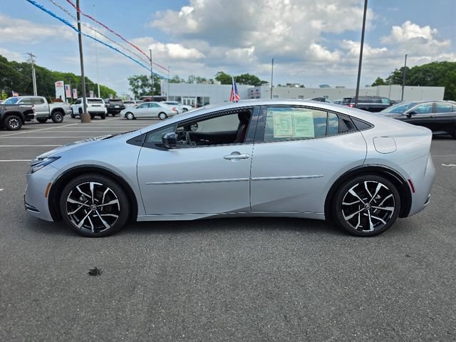 Used 2024 Toyota Prius Prime Premium w/ Advanced Technology Package FWD image 4