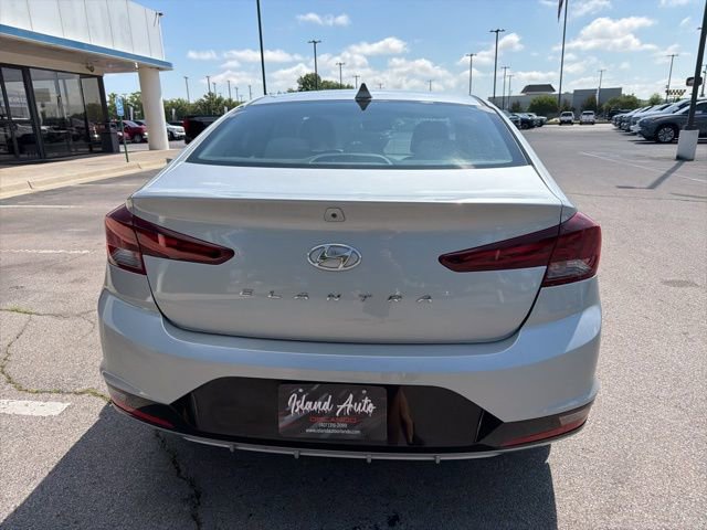 Used 2020 Hyundai Elantra Value Edition FWD image 5