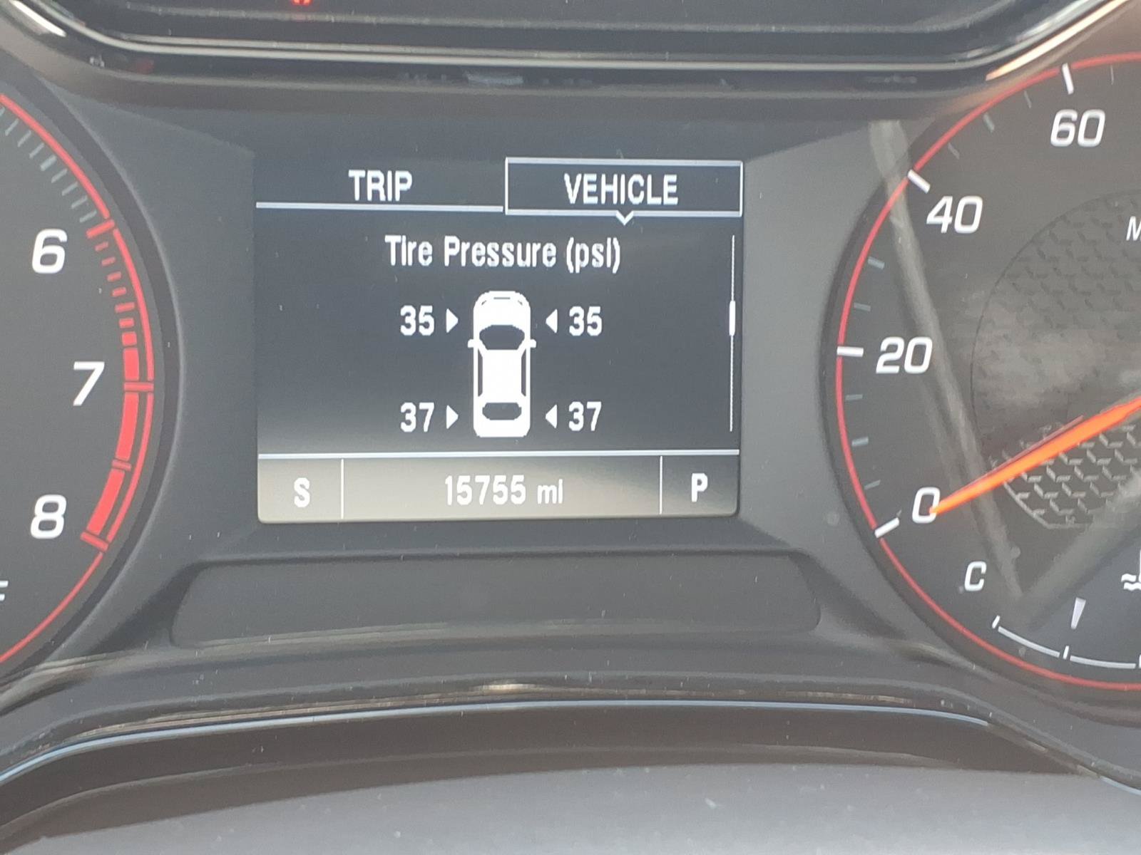 Certified 2025 Chevrolet Trax RS w/ Driver Confidence Package FWD image 31