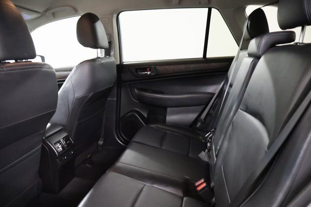 Used 2015 Subaru Outback 3.6R Limited w/ Popular Package #4 image 28