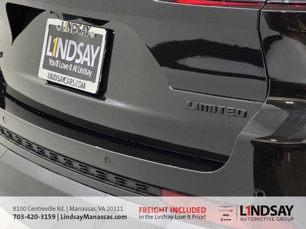 New 2025 Jeep Grand Cherokee L Limited w/ Luxury Tech Group II image 5