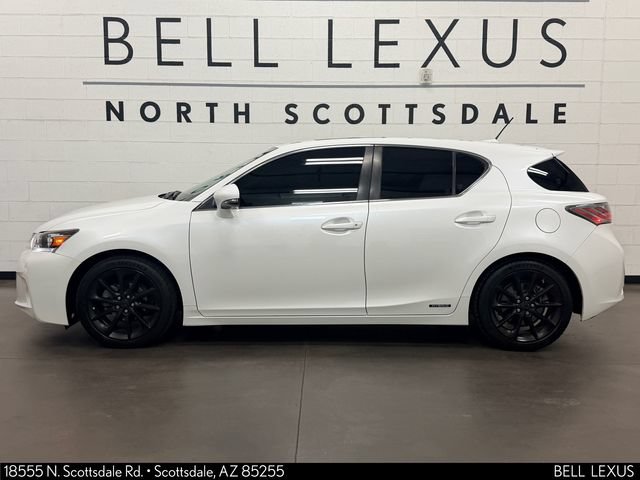 Used 2013 Lexus CT 200h w/ Premium Pkg w/Navigation FWD image 8