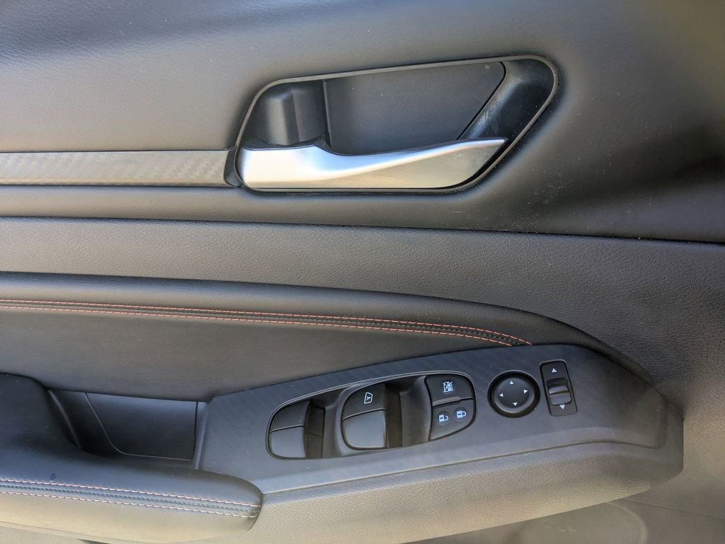 Used 2022 Nissan Altima 2.5 SR image 10