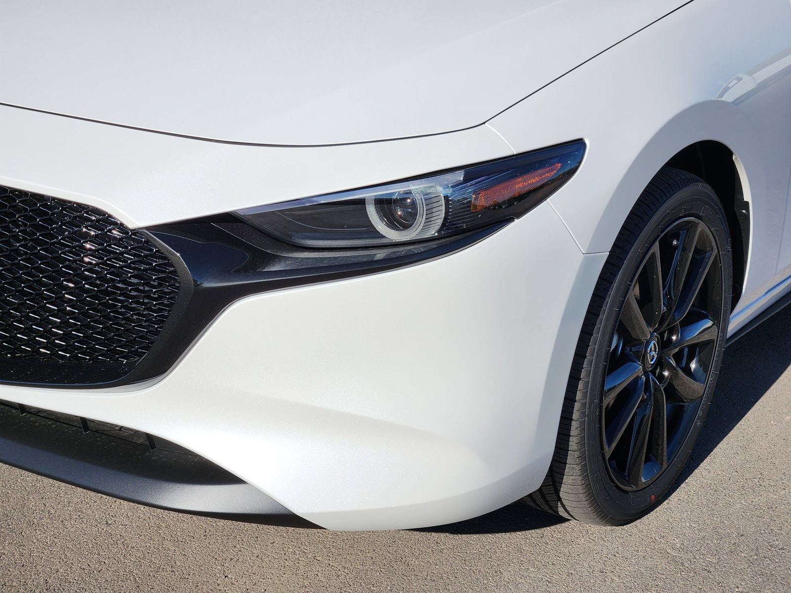 New 2026 MAZDA MAZDA3 2.5 S Hatchback w/ Premium Pkg FWD image 10