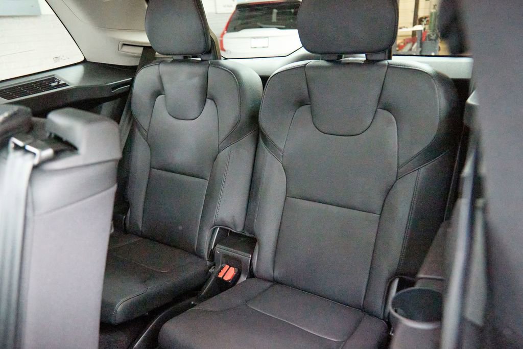 Certified 2024 Volvo XC90 B6 Plus w/ Protection Package Premier image 23