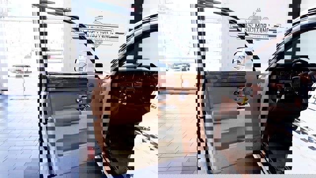 Used 2010 Rolls-Royce Phantom Sedan image 21