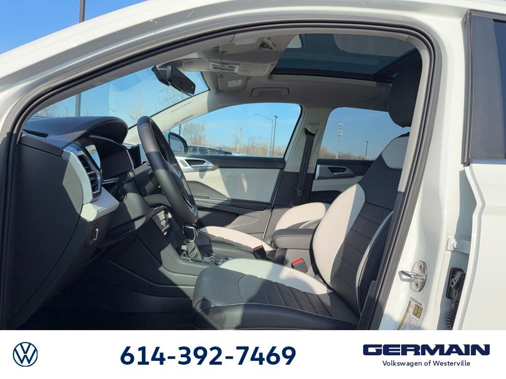 New 2026 Volkswagen Taos SEL image 21