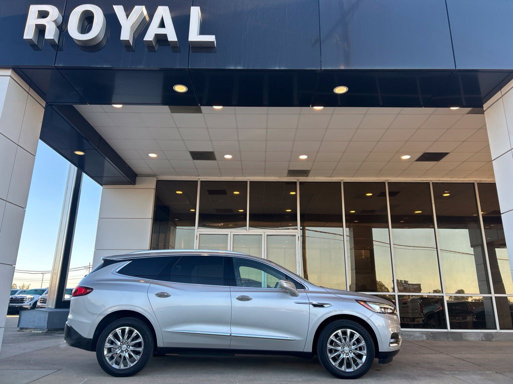 Used 2018 Buick Enclave Premium FWD image 1