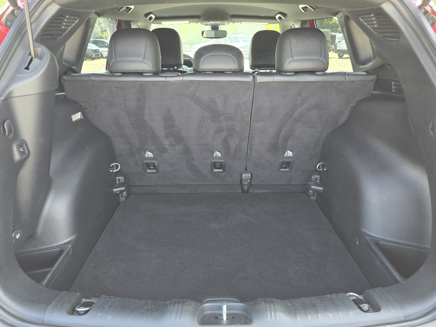 Used 2021 Jeep Compass Latitude AWD/4WD image 17
