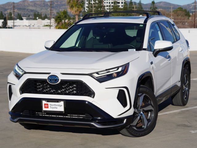 Certified 2023 Toyota RAV4 SE image 4