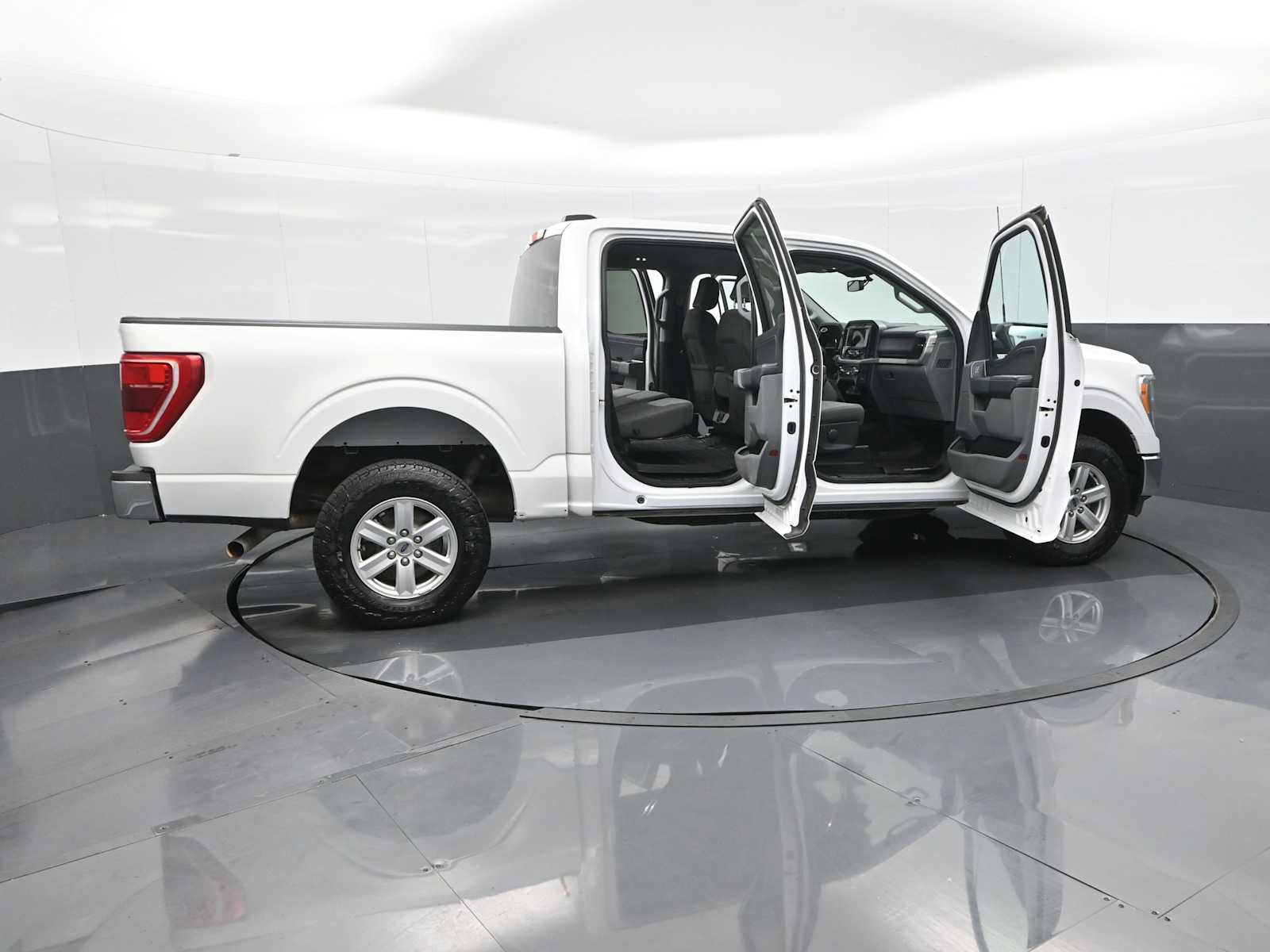 Used 2022 Ford F150 XLT w/ Equipment Group 301A Mid image 33