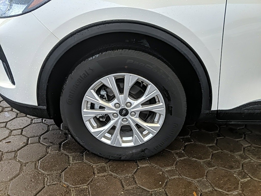 Certified 2023 Ford Escape Active image 9