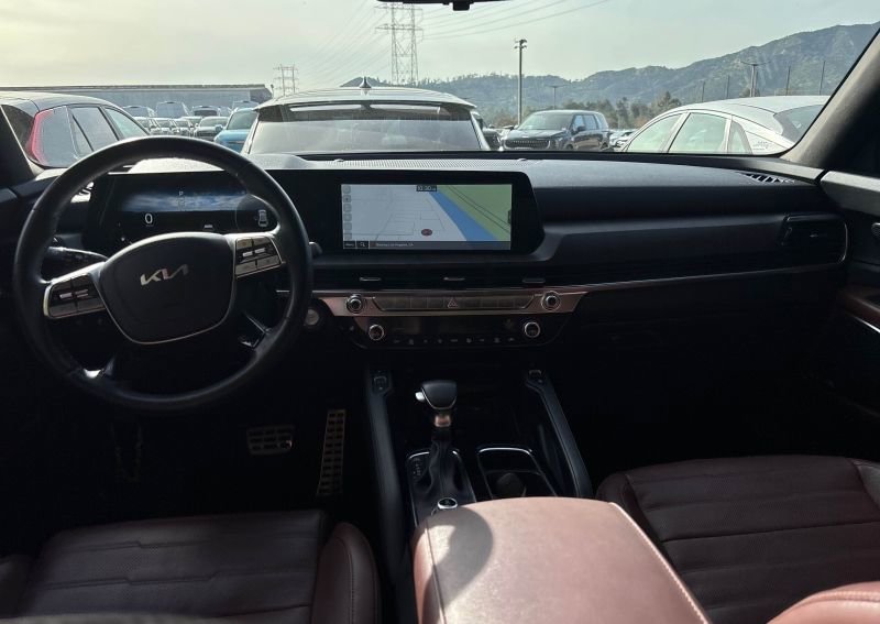 Certified 2024 Kia Telluride SX Prestige image 12