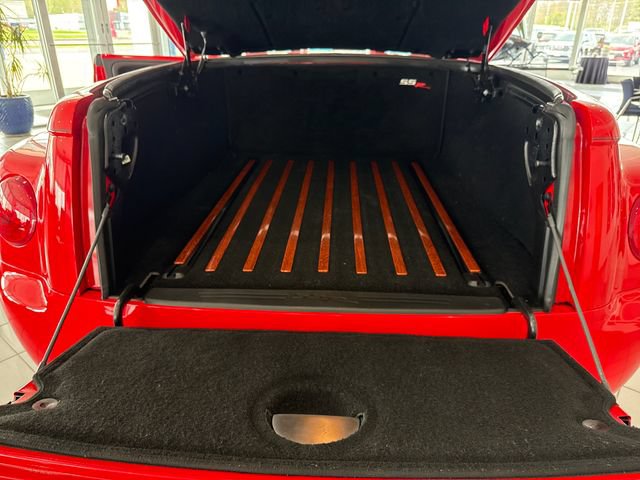Used 2004 Chevrolet SSR w/ Preferred Equipment Group RWD image 24