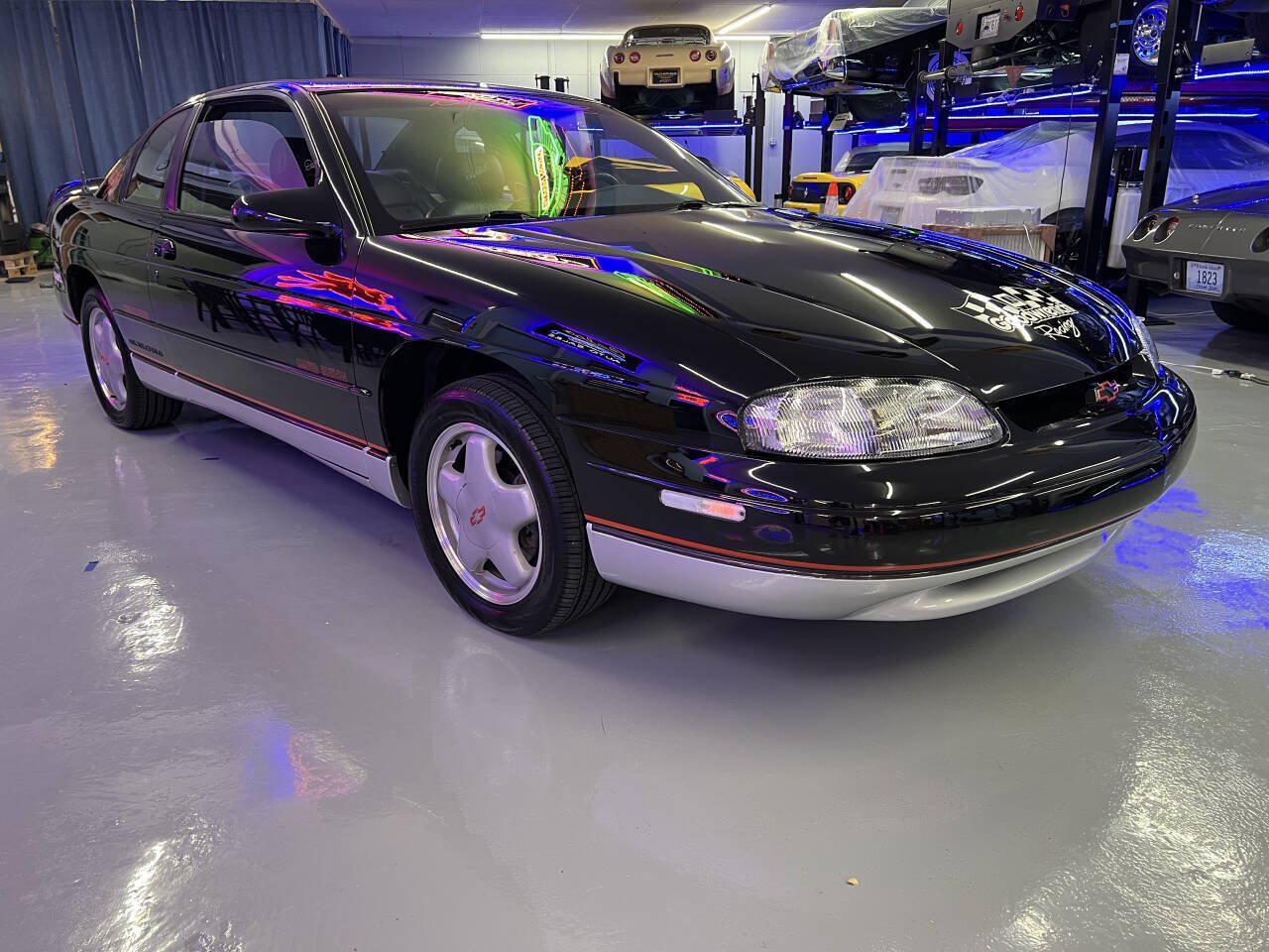 Used 1995 Chevrolet Monte Carlo Z34 FWD image 2