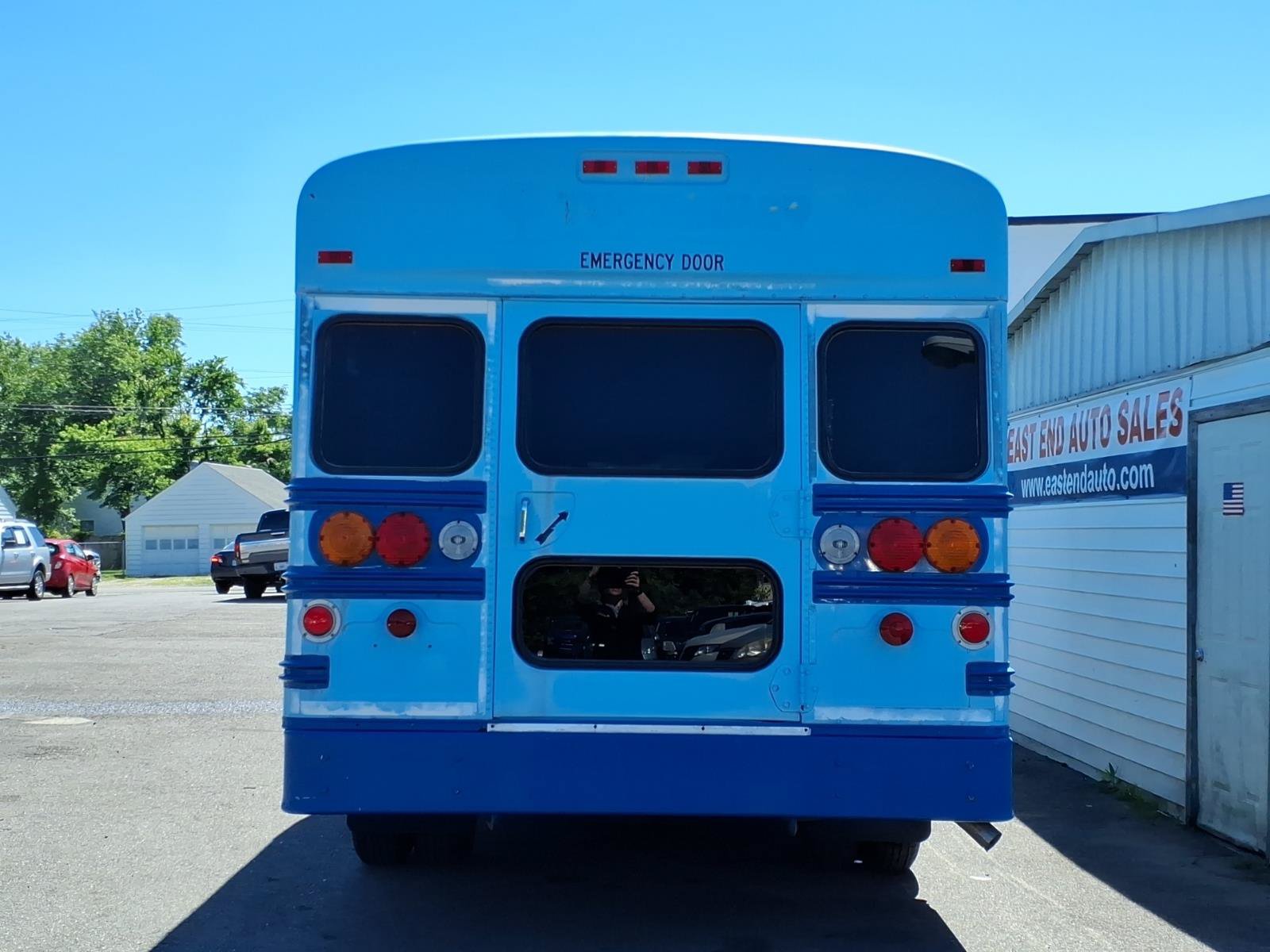 Used 2005 Chevrolet Express 3500 w/ School Bus Package RWD image 4