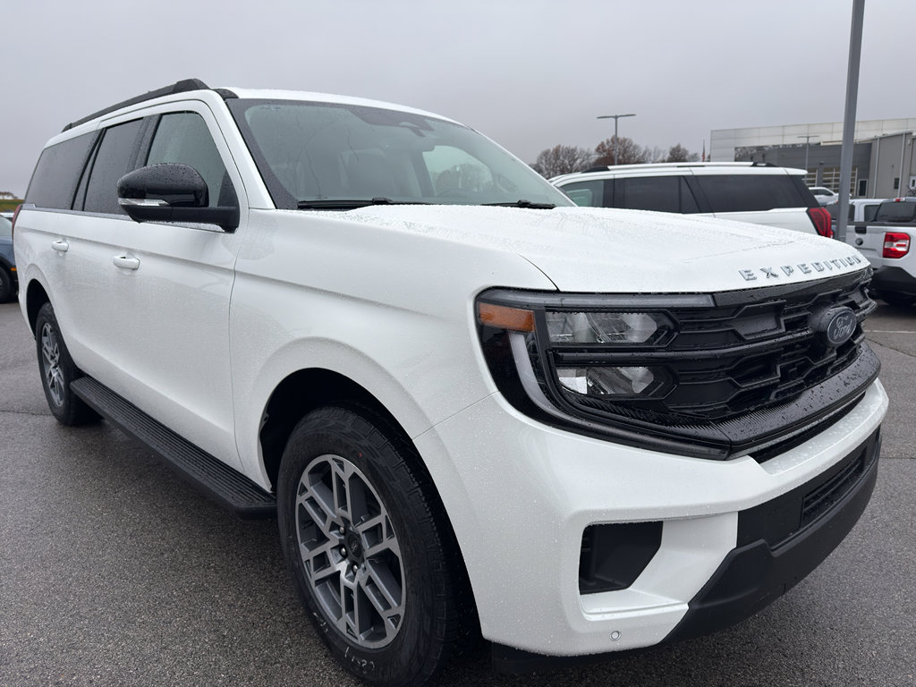 New 2025 Ford Expedition Max Active image 3