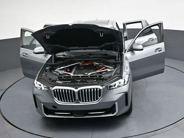 New 2026 BMW X5 xDrive50e w/ Climate Comfort Package image 39