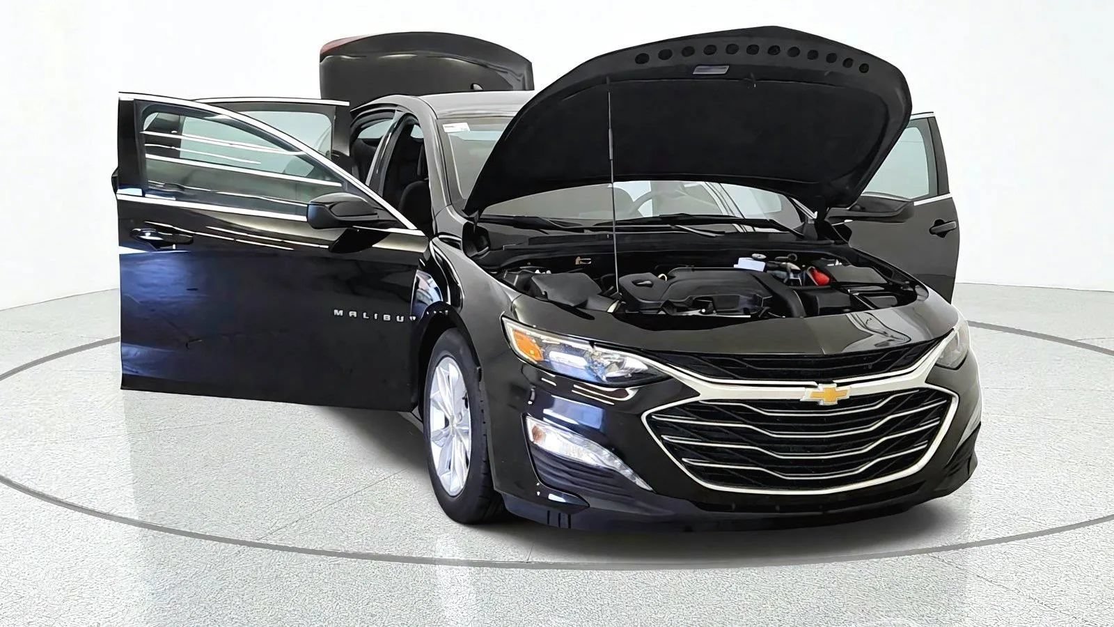 Used 2025 Chevrolet Malibu LT FWD image 12