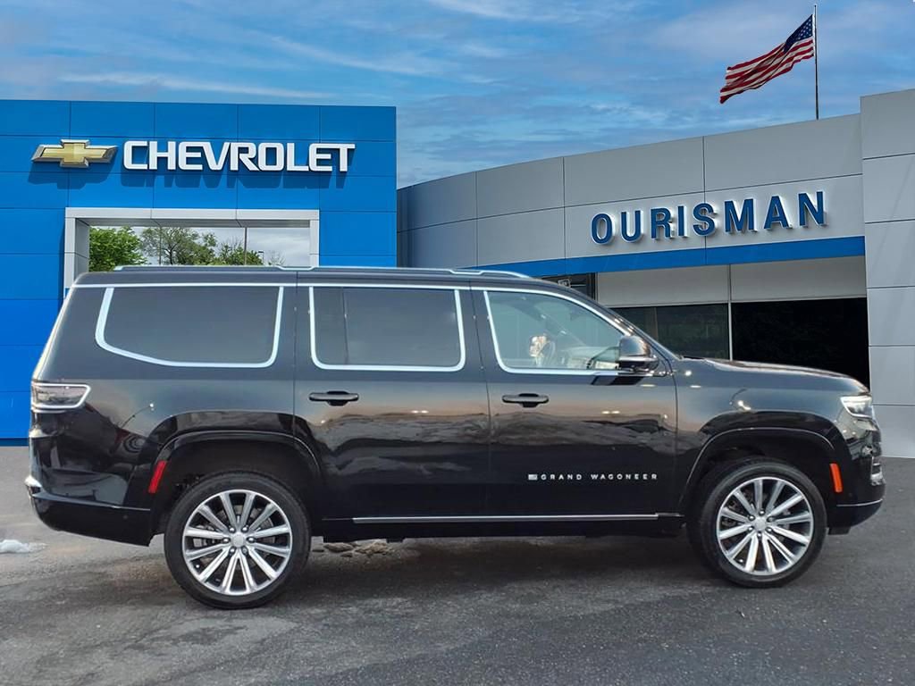Used 2022 Jeep Grand Wagoneer Series II w/ Convenience Group III image 2