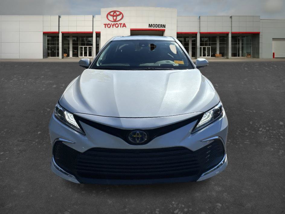 Used 2023 Toyota Camry XLE w/ Navigation Package FWD image 5