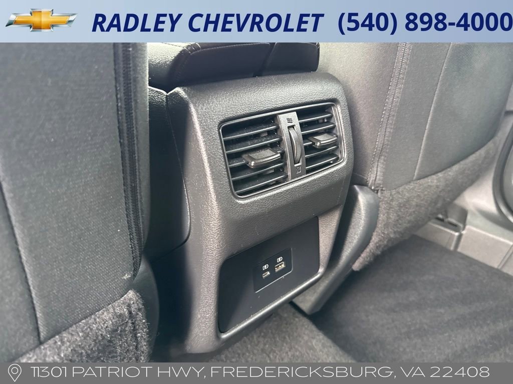 Used 2023 Nissan Rogue SV image 13