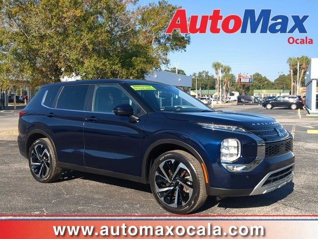 Used 2023 Mitsubishi Outlander SE