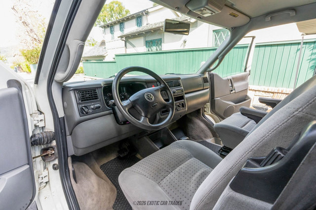 Used 2003 Volkswagen Eurovan MV FWD image 41