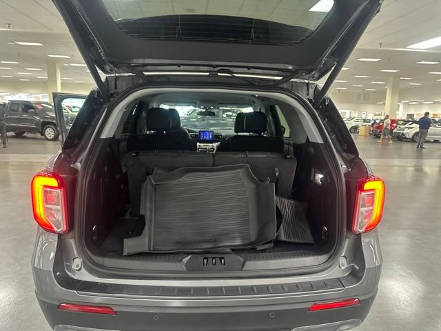 Used 2023 Ford Explorer XLT w/ Equipment Group 202A AWD/4WD image 22