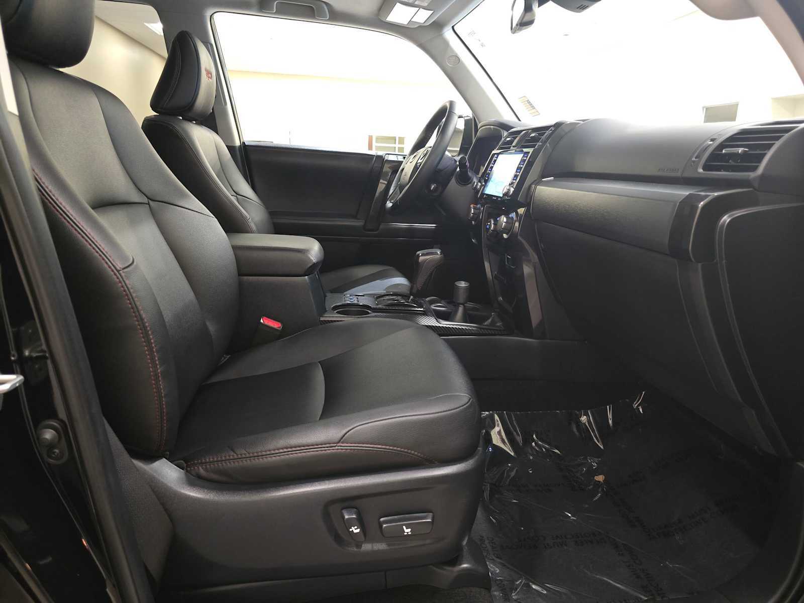 Certified 2023 Toyota 4Runner TRD Off-Road Premium w/ Moonroof Package AWD/4WD image 28
