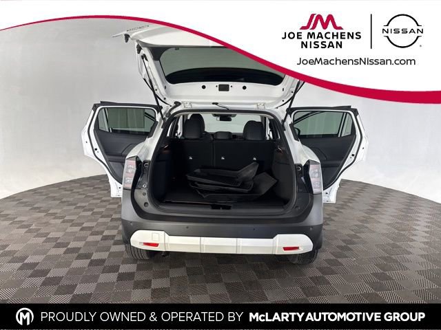 Used 2025 Nissan Kicks SR image 15