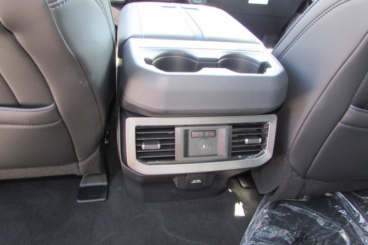 New 2025 Ford F250 Platinum image 33