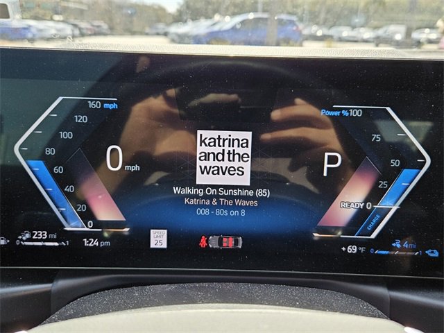 Used 2024 BMW 330e image 13